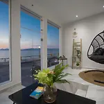 Sea Side Apartment