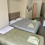 Sea Side Apartament *