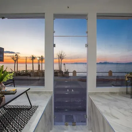 Apartment Sea Side