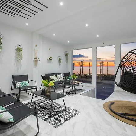 Apartment Sea Side