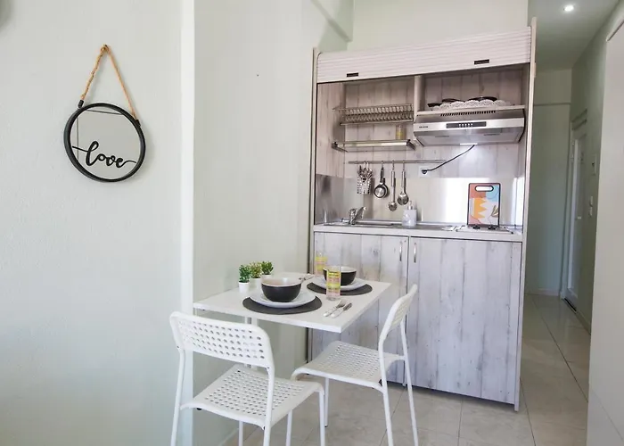 Sea Side Appartamento Rhodes City